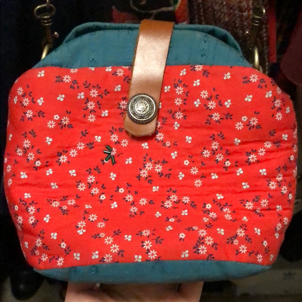 vintage crossbody bag